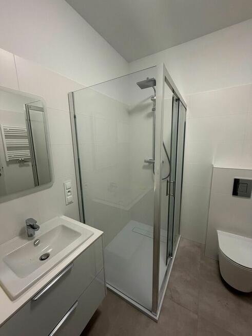 2 pokoje, 47m2, II p, winda, duży balkon, parking, os. Tara