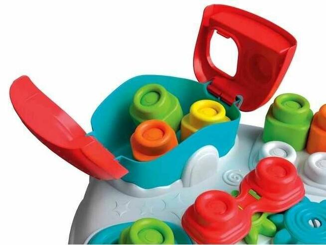 Nowy stolik sensoryczny Clementoni dla dzieci