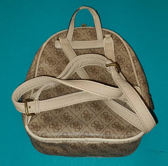 Guess Plecak Oryginalny T06-189