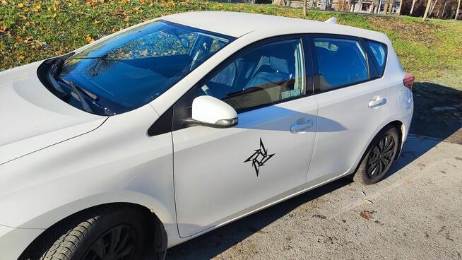 Toyota Auris 1330l benzyna + LPG wysokiej klasy Premium