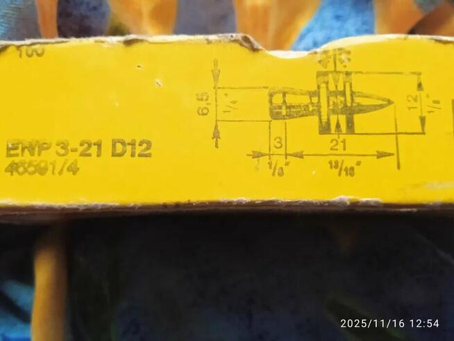 Oryginalne kołki Hilti ENP3-21 D12 do mocowania na stałe.