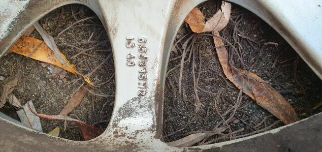 Felgi aluminiowe Saab 15 cali stan bdb.