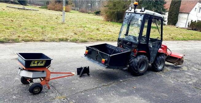 Traktorek komunalny zamiatarka pług przyczepa