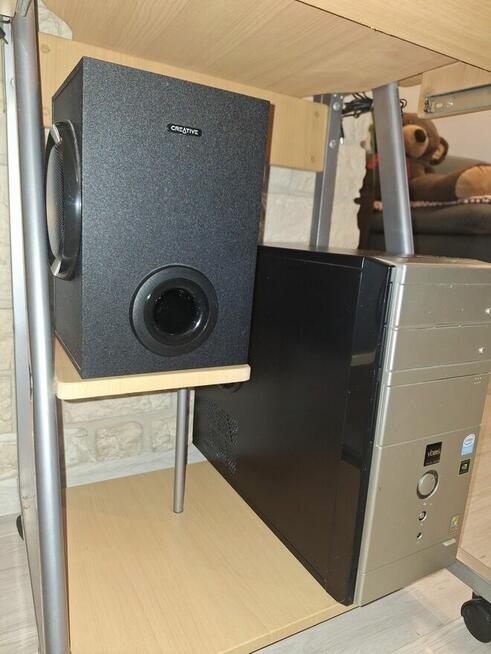 Zestaw komputerowy + biurko