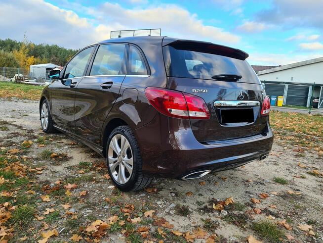 Mercedes B250 4-matic 2,0 benzyna Automat Skóry