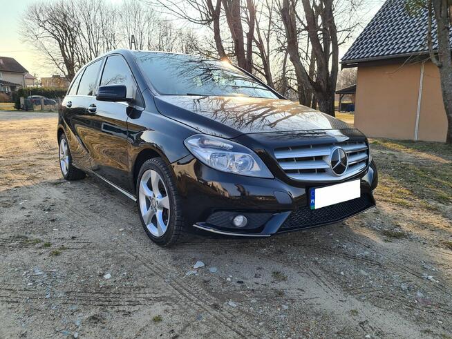 Mercedes-Benz B 250 Benzyna Automat Skóry Pakiet AMG
