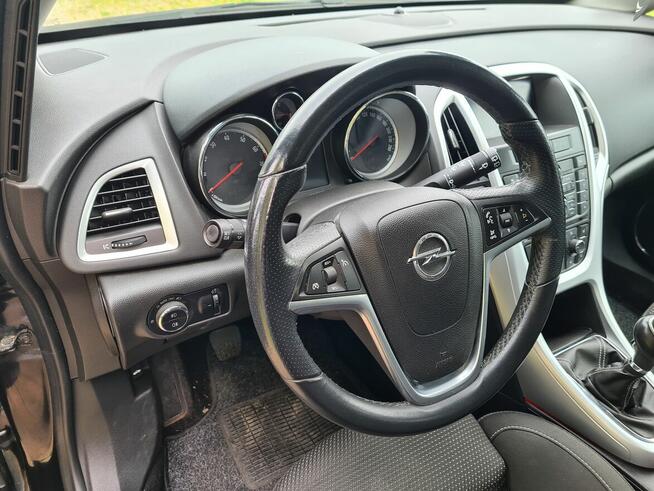 Opel Astra J 1,6 benzyna 180KM Bezwypadkowy