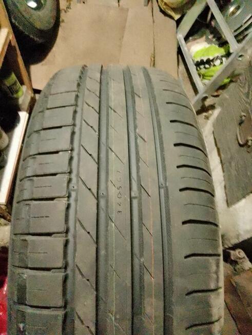 LATO 215/55/R17