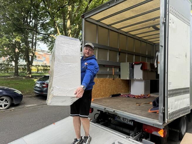 Przeprowadzki Bydgoszcz Transport mebli Taxi bagażowe
