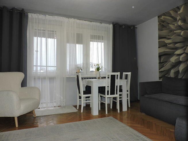 Ustronie, ul. Sandomierska, M4, 59.9 m2, loggia.