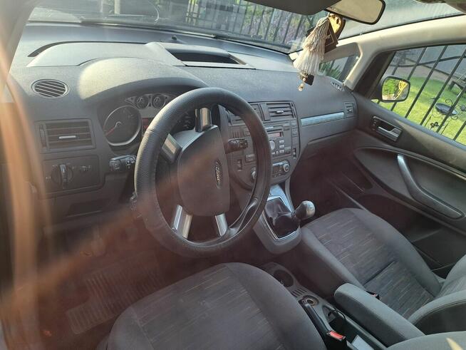 Syndyk sprzeda samochód osobowy Ford Focus C-MAX