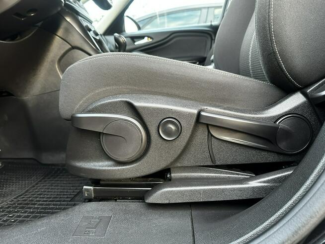 Opel Zafira 7 osób, LIFT, Ledy, Navi, Kamera, Grzane Fot. Czujniki, Hak, GWARANCJA