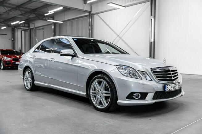 Mercedes E 500 5.5 V8 388KM. Bezwypadkowa. Stan kolekcjonerski.