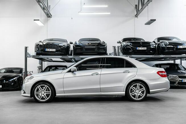 Mercedes E 500 5.5 V8 388KM. Bezwypadkowa. Stan kolekcjonerski.
