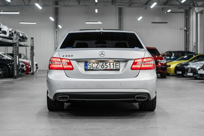 Mercedes E 500 5.5 V8 388KM. Bezwypadkowa. Stan kolekcjonerski.