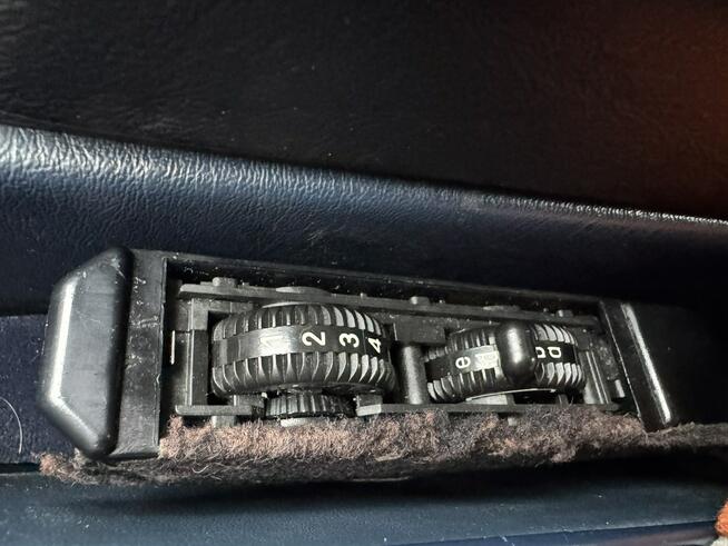 Mercedes W124 klima-skóra-szyberdach-coupe