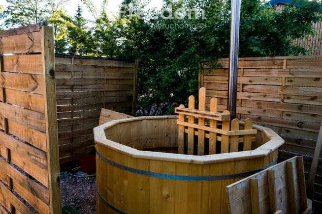 Działka z pozwoleniem na budowę nad jeziorem