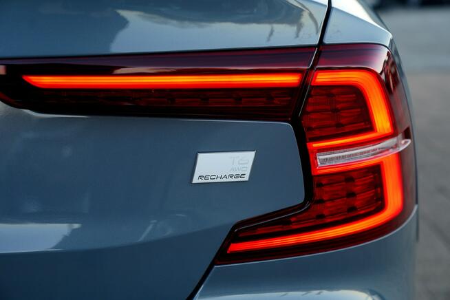 Volvo S60 RECHARGE panorama 4x4 ful led SKÓRA kamera head up HARMAN&KARDON max