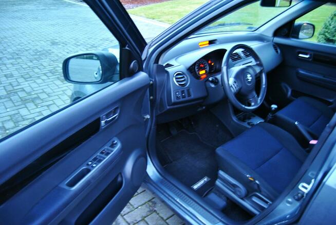 Suzuki Swift 4x4 * REJ-PL Przegląd i OC do 07.2026 * Klimatyzacja * 5 drzwi