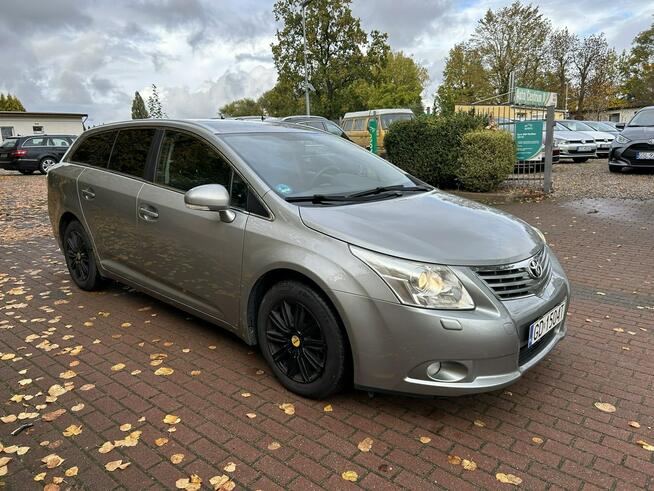 AVENSIS 1,6 benzyna 132 KM, serwis,