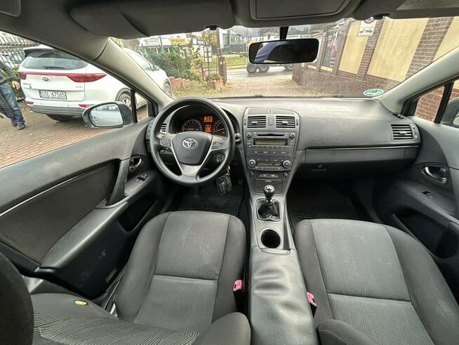 AVENSIS 1,6 benzyna 132 KM, serwis,