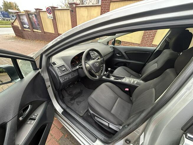 AVENSIS 1,6 benzyna 132 KM, serwis,