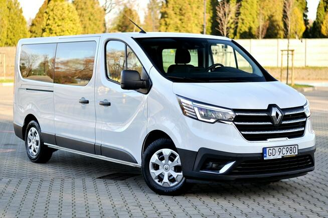 Renault Trafic 2.0DCi 150KM LONG 9 osób Full Led Nawiewy Kamera Salon Polska Serwis