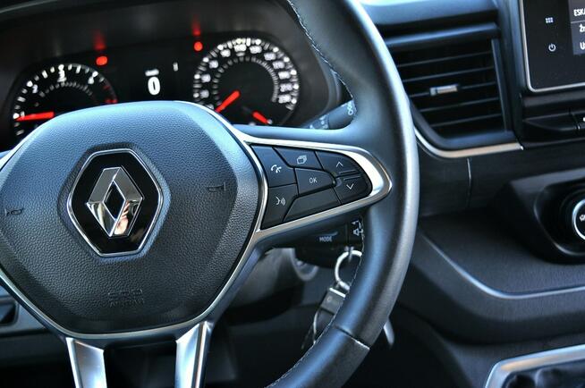 Renault Trafic 2.0DCi 150KM LONG 9 osób Full Led Nawiewy Kamera Salon Polska Serwis