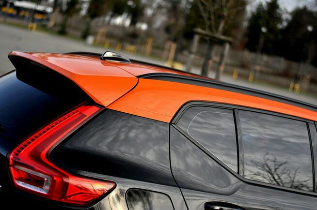 Volvo XC 40 1,5 Benzyna 130KM_T2_R Design_Full Led_Navi_Pdc_