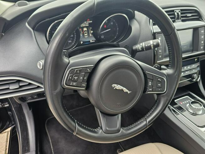 Jaguar XE model 2016, polski salon, serwis, nowy rozrząd,