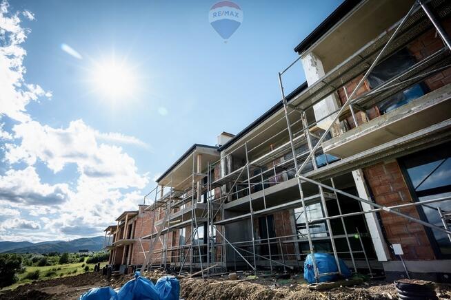 BLACK WEEKS - taras i widok na góry