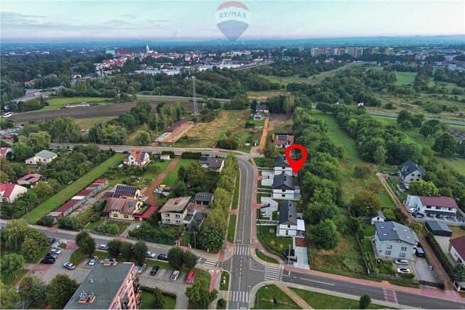 BLACK WEEKS - Nowy dom w zabudowie bliźniaczej.