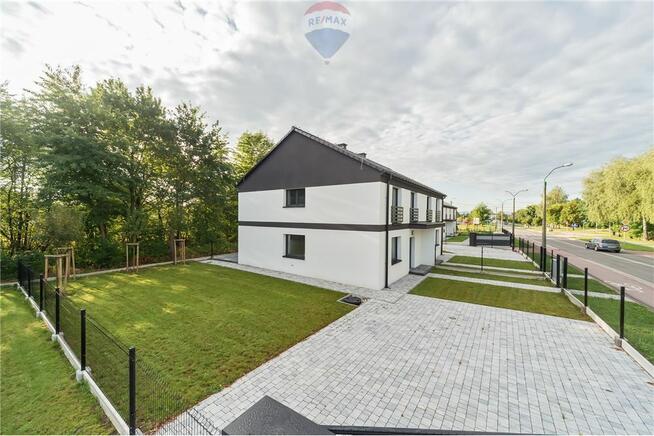 BLACK WEEKS - Nowy dom w zabudowie bliźniaczej.