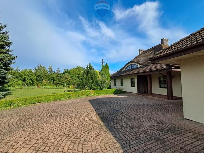 Rodzinny dom z dużą działką – 5 minut od Płocka