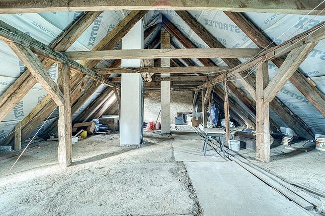 Dom z dużą działką 1.700 m², pośród jezior