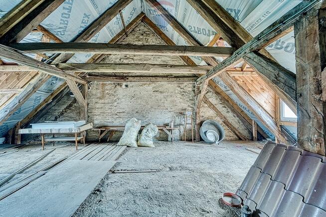 Dom z dużą działką 1.700 m², pośród jezior