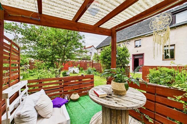 Klimatyczne duże mieszkanie z ogródkiem i garażem