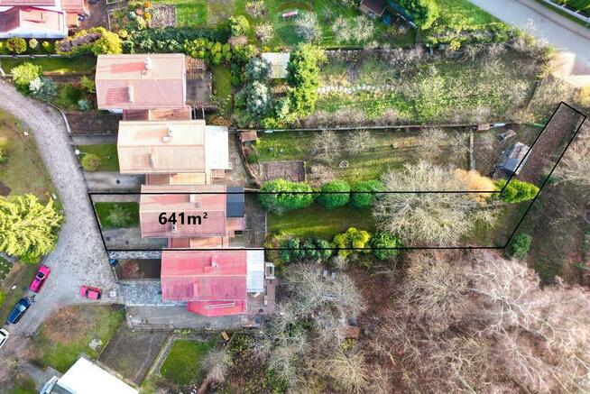 Dom szeregowy z ogrodem zimowym i dużą działką