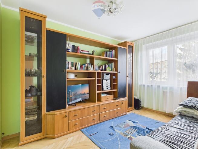 Dom szeregowy z ogrodem zimowym i dużą działką