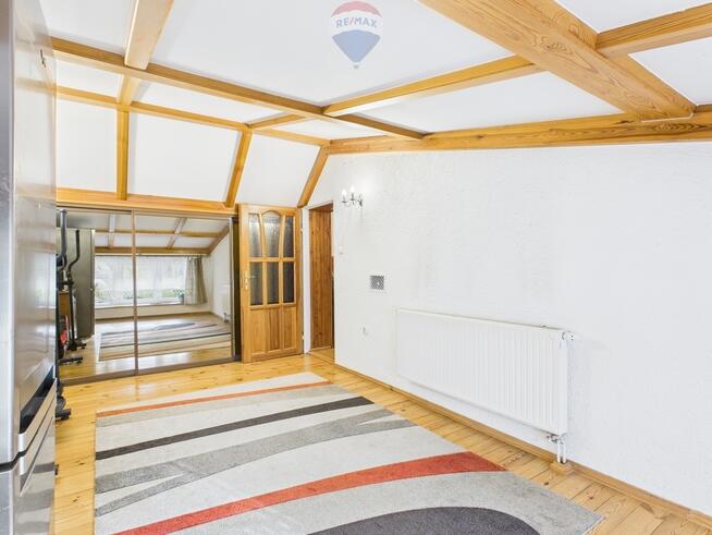 Dom szeregowy z ogrodem zimowym i dużą działką