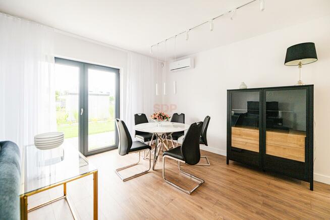 Dom Bielany Wrocławskie, Teatralna