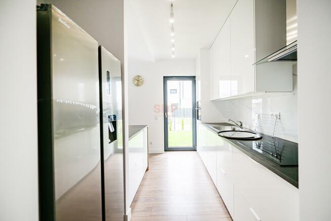 Dom Bielany Wrocławskie, Teatralna