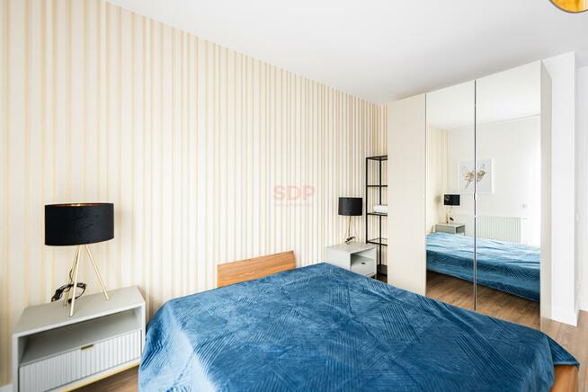 Dom Bielany Wrocławskie, Teatralna