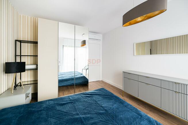 Dom Bielany Wrocławskie, Teatralna