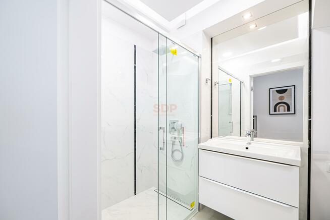 Dom Bielany Wrocławskie, Teatralna