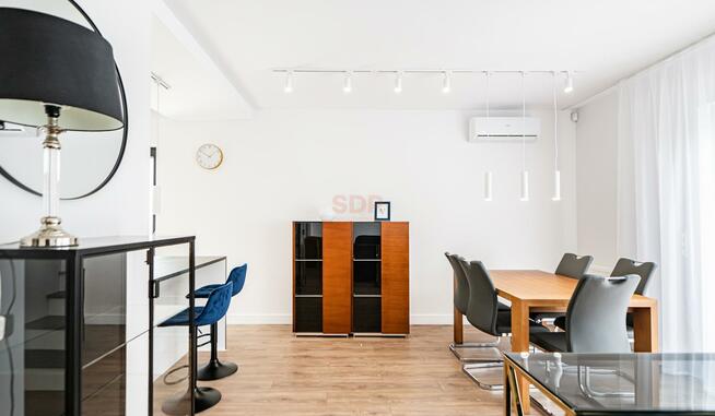 Dom Bielany Wrocławskie, Teatralna