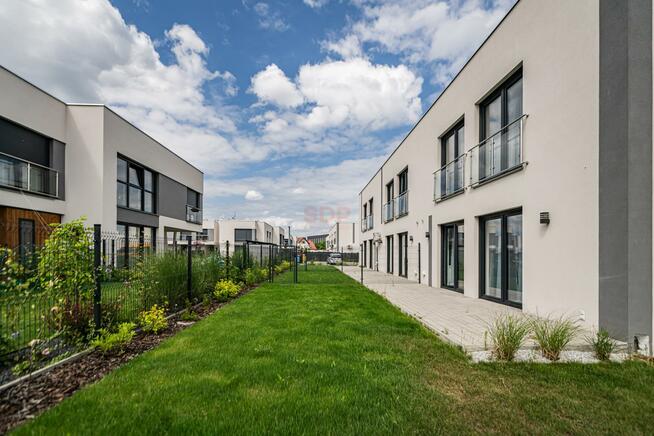 Dom Bielany Wrocławskie, Teatralna