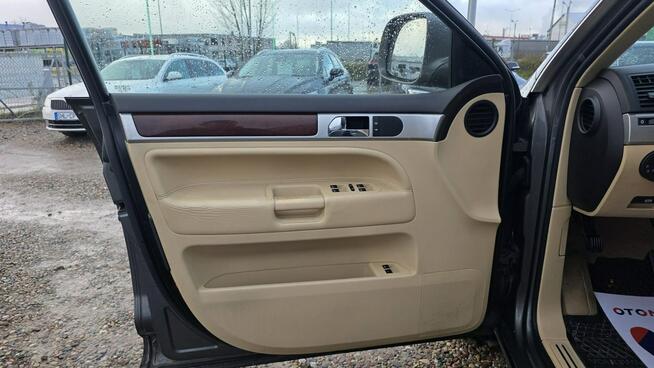 Volkswagen Touareg 4X4 automat super stan mały przebieg xsenon