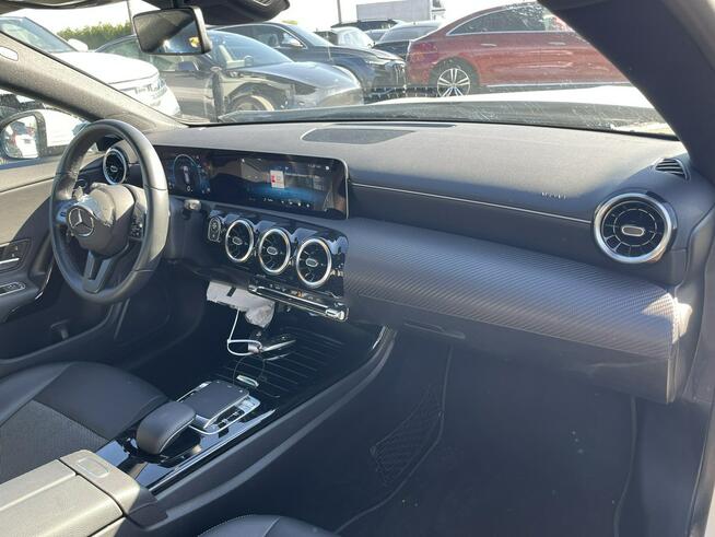 Mercedes CLA 180 Automat Skóra Podgrzewanie Kamera