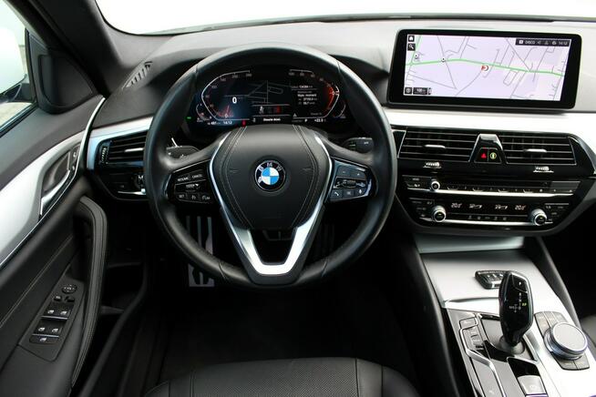BMW 518 Salon PL FV23% Skóra Nawigacja LED Ambient Serwis ASO Gwarancja